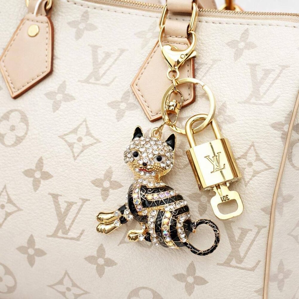 Authentic Louis Vuitton Padlock Gold 🔒 Key Set + Unbranded Cat Keychain Charm